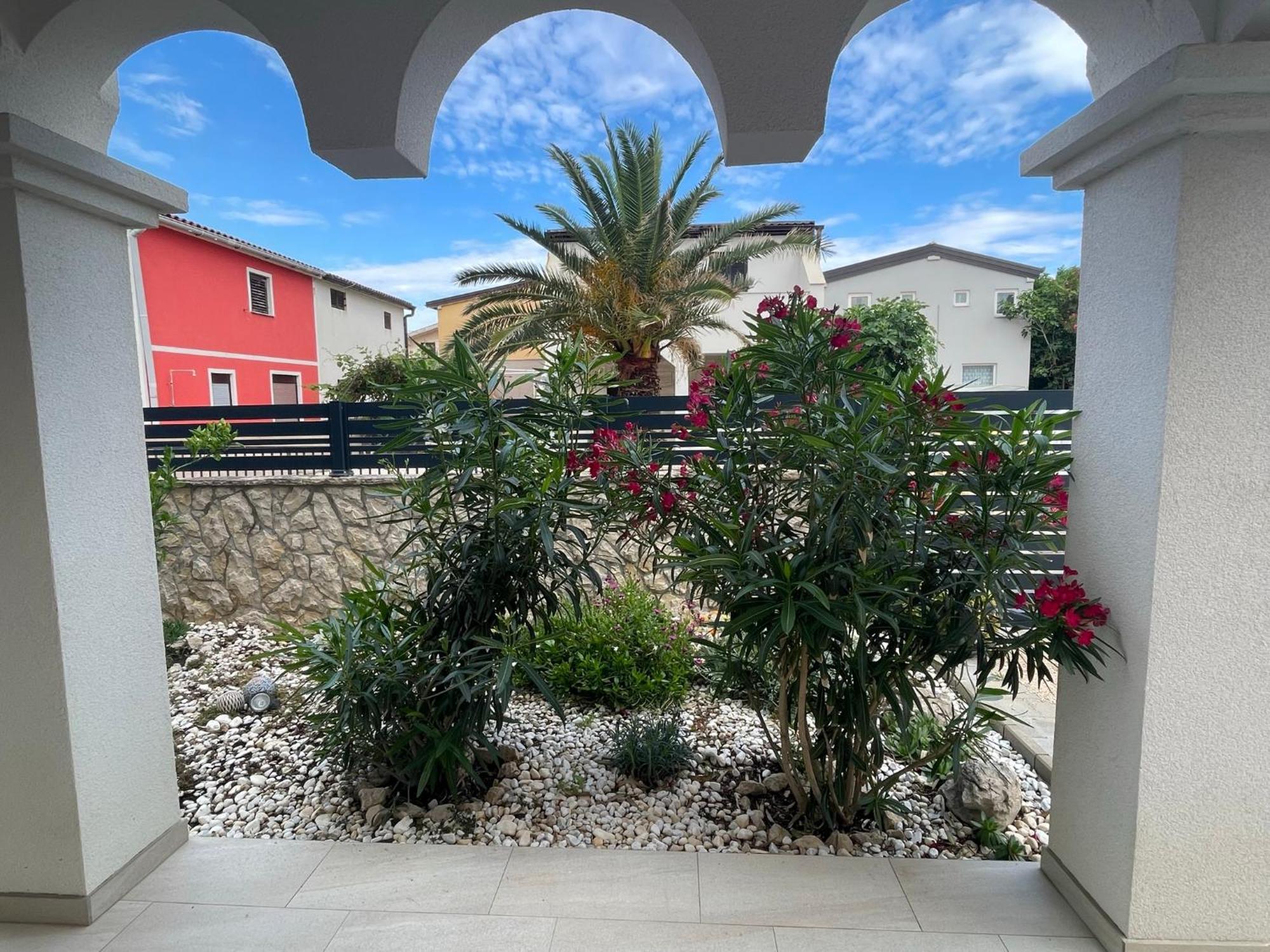 Apartmenthouse Ines Vir Buitenkant foto